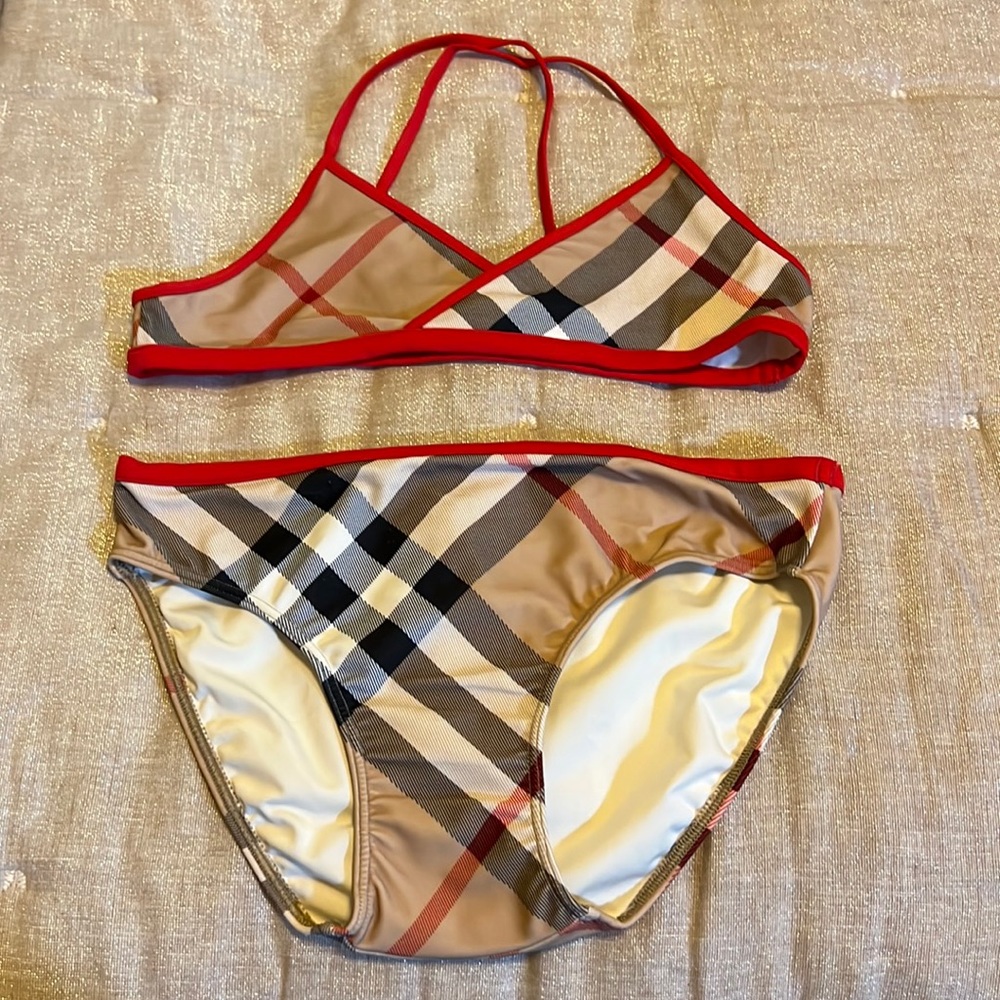 Girls Burberry 2 pieces bathing suit